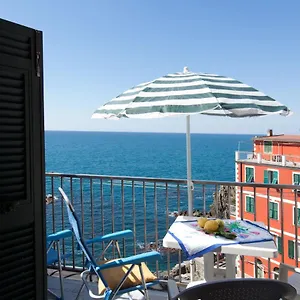 L'orizzonte Apartment